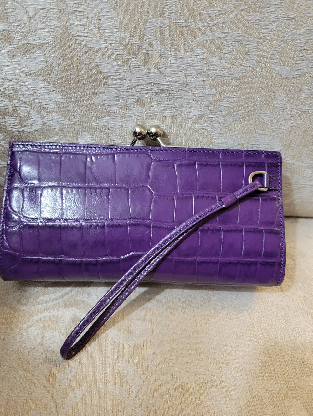 BURBERRY CLUTCH WRISTLET CROC PRINT LEATHER